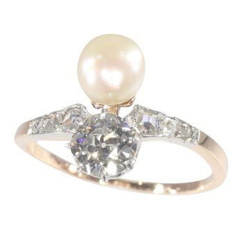Vintage antique diamond and pearl engagement ring made around 1895 by Onbekende Kunstenaar