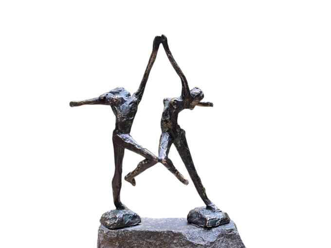 Twee Olympiade Danseressen by Jits Bakker