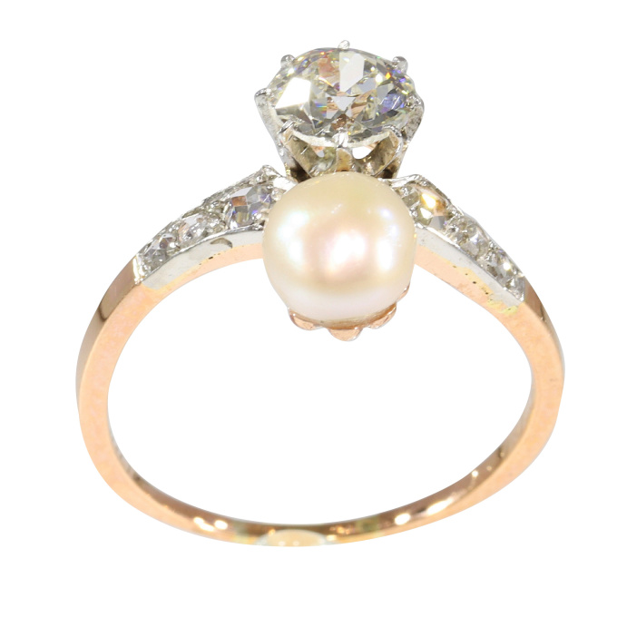 Vintage antique diamond and pearl engagement ring made around 1895 by Onbekende Kunstenaar