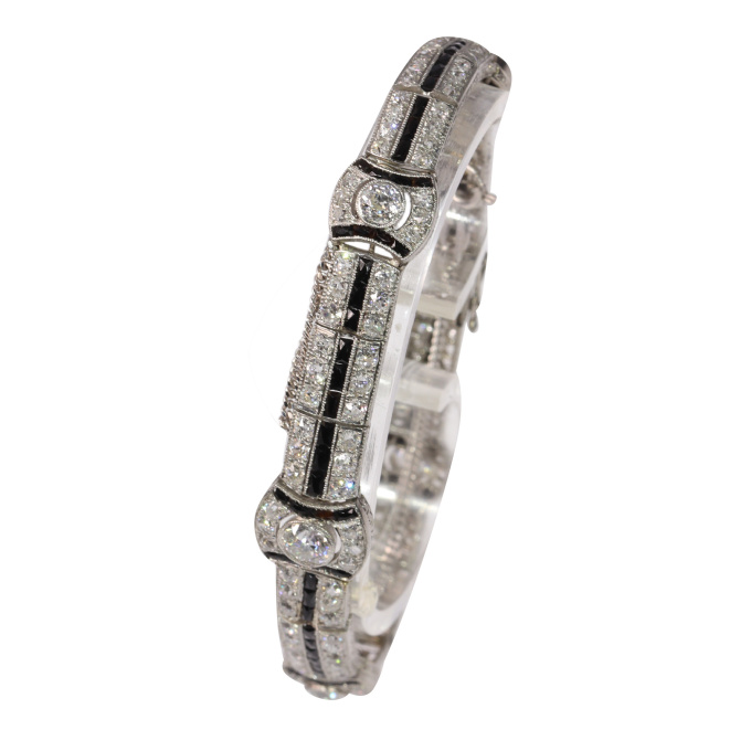 A Dazzling Statement of Art Deco: Platinum Bracelet with Diamonds and Onyx by Artiste Inconnu
