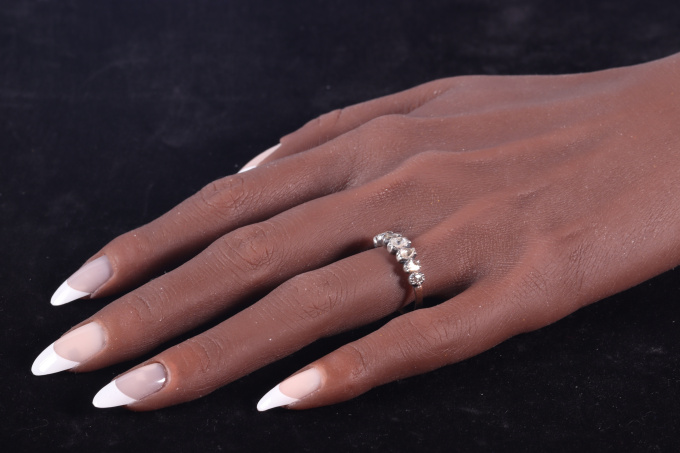 Vintage antique Early Victorian diamond inline ring by Artiste Inconnu