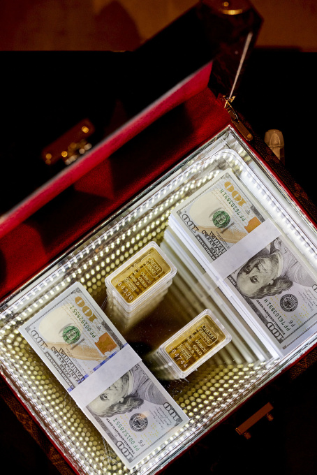Louis treasure box by Phantom Art