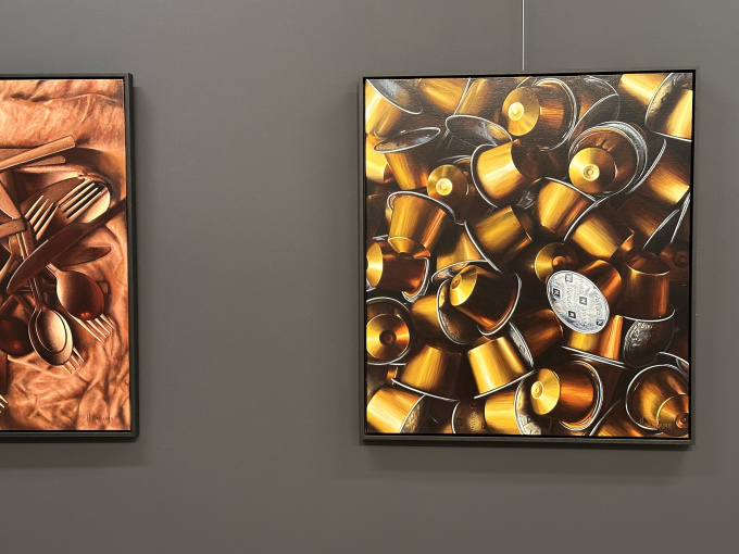 Golden Coffee Cups by Heidi von Faber