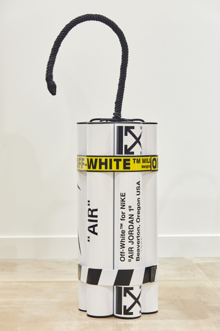 Off White Dynamite XXL by Remy Aillaud