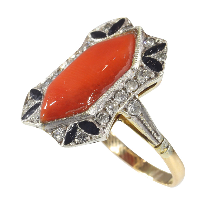 Vintage Art Deco ring with diamonds coral and black enamel by Onbekende Kunstenaar