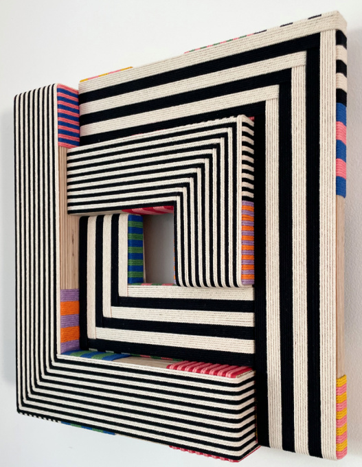 24#20 by Studio Nom