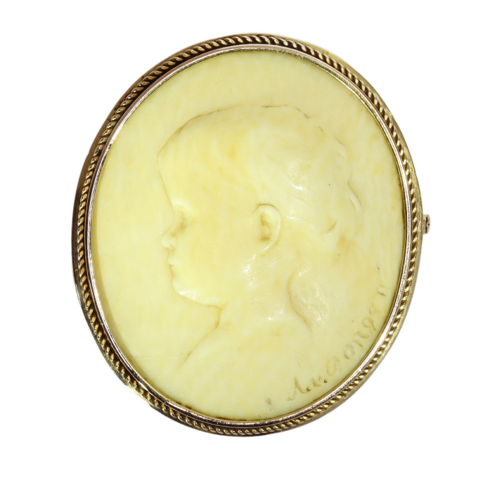 Ivory Portrait Cameo Brooch Signed A. v. Dongen in Gold, c.1900 by Artiste Inconnu