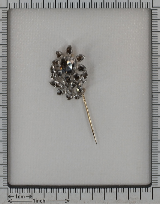 Elegance Through Ages: 1760 Rococo Diamond Pin, a Cherished Heirloom by Onbekende Kunstenaar
