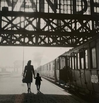 Het perron Amsterdam - No travel without your case full of dreams by Dirk de Herder