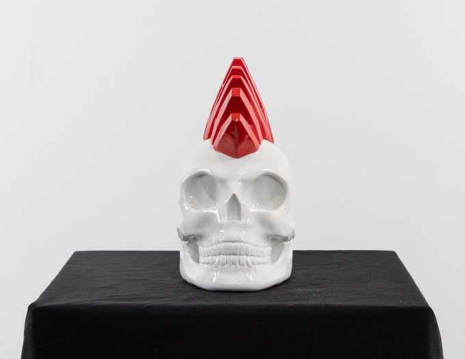 Punky Skull White by Sther