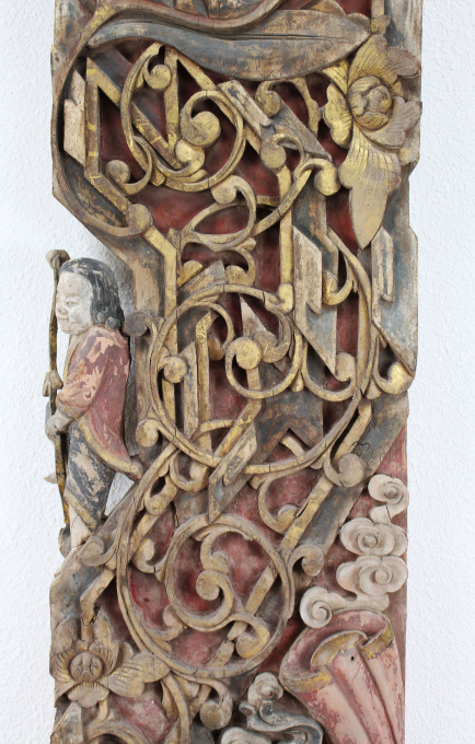 Two large Chinese carved wooden architectural wall panels, Qing dynasty, 19th century by Artista Desconocido