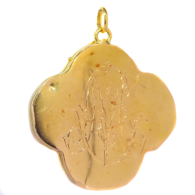 Genuine vintage Art Nouveau 18K gold locket good luck charm by Artista Sconosciuto