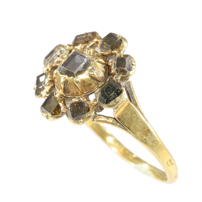 A Testament to Time: 400-Year-Old Diamond Cluster Ring by Artiste Inconnu