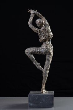 Pretty Bronze Unique by Marjolijn de Bruin