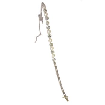 Vintage Art Deco diamond and pearl bracelet by Unknown artist