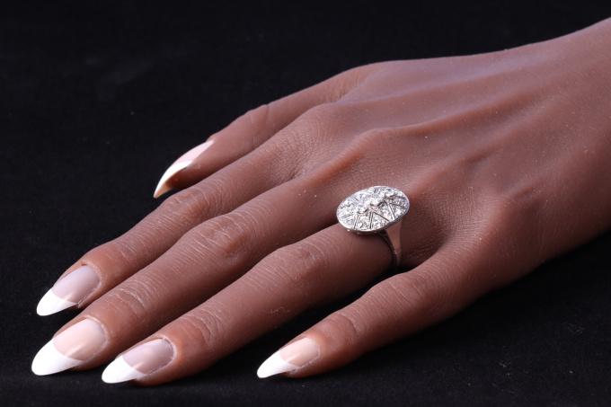 Eternal Romance: A 1950s Art Deco Diamond Ring by Onbekende Kunstenaar