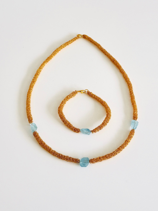 Raw Aqua Collier by Wilhelmina Huysman