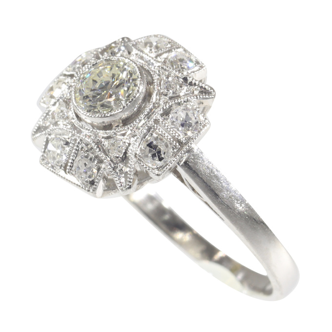 Vintage 1920's Art Deco diamond engagement ring by Artista Desconhecido
