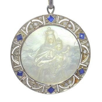 Vintage 1920's Edwardian - Art Deco diamond and sapphire Mother Mary and baby Jesus medal by Onbekende Kunstenaar