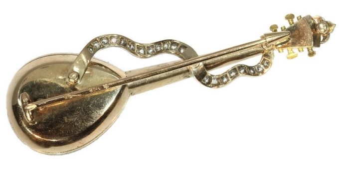 Russian antique brooch mandoline or domra with rose cut diamonds and enamel by Artiste Inconnu