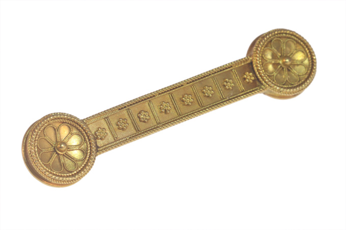 Vintage antique 19th Century 18K gold bar brooch decorated with gold granulation by Artista Desconocido