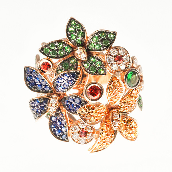 Flower ring with sapphires and diamonds by Onbekende Kunstenaar