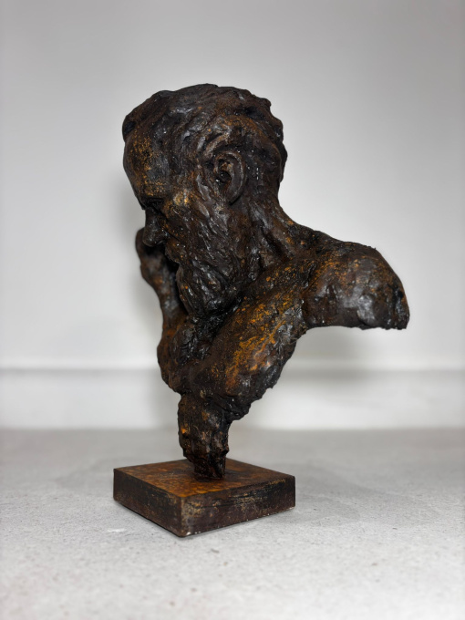 Sculpture Surtr by Faura Balsa