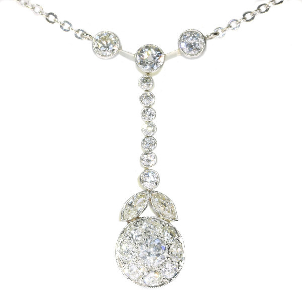 French Art Deco diamond pendant by Artiste Inconnu