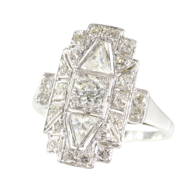 Vintage Allure: 1950's Art Deco Diamond Ring by Unbekannter Künstler