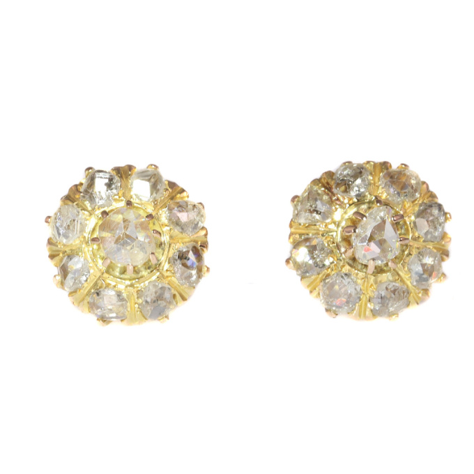 Antique Victorian diamond earstuds by Onbekende Kunstenaar