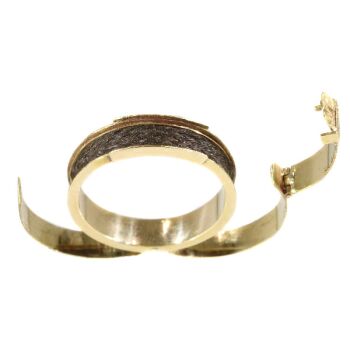 Gold antique ring with hidden space and woven hair by Unbekannter Künstler