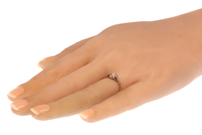 Dutcha antique ring with rose cut diamond by Artista Desconhecido