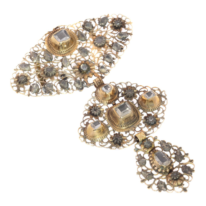 18th Century filigree gold cross pendant table cut diamonds called A la Jeanette by Artista Desconhecido