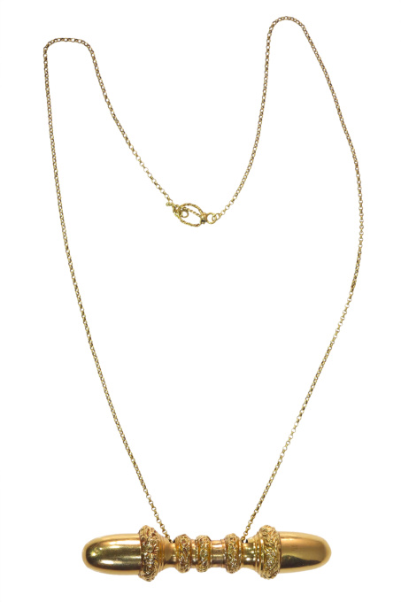 Antique Dutch 18K gold mystery jewel pendant on chain by Artista Desconhecido