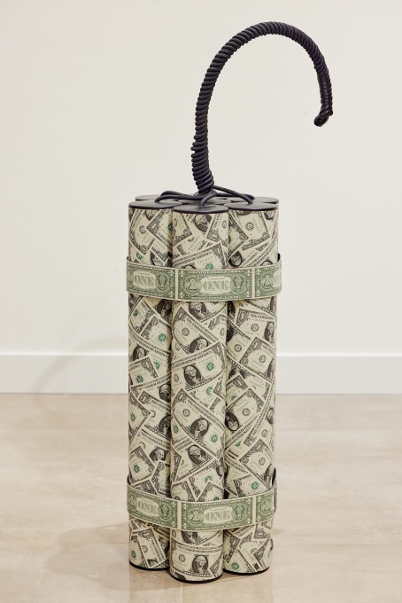 Dollar Dynamite XXL by Remy Aillaud