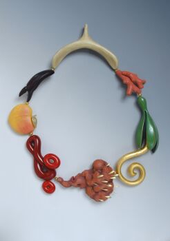 Collier 'Featherhead' by Bruce Metcalf