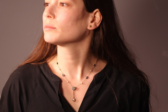 Antique 19th Century large diamond and large natural pearl necklace by Artiste Inconnu