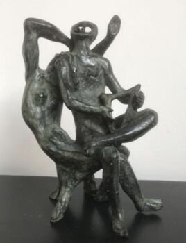 Orpheus op schoot by Suzanne Nicolas-Nijs