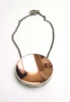 Pendant '13.01' by Daniel Kruger