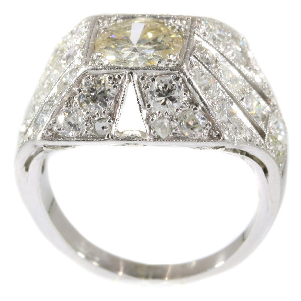 Sparkling Art Deco 3.78 crt diamond cocktail engagement ring by Artista Desconhecido