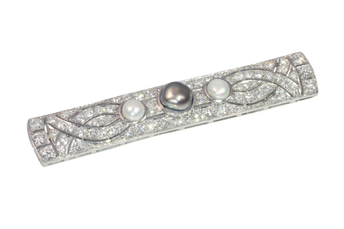 Vintage Fifties Art Deco platinum diamond bar brooch with pearls by Unbekannter Künstler
