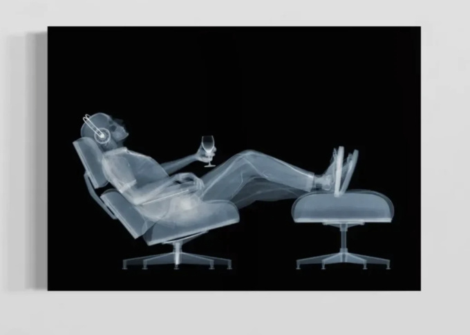 EAMS Chillin (5/25) by Nick Veasey
