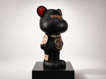 Petite Loui by James Chiew