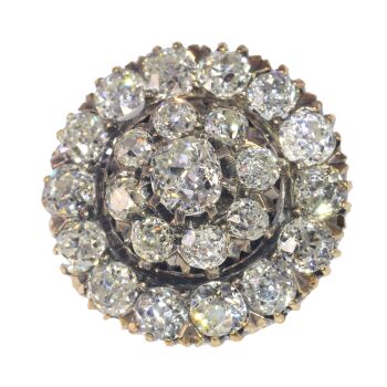 Vintage antique Victorian brooch with over 5.00 crt total diamond weight by Artista Desconocido