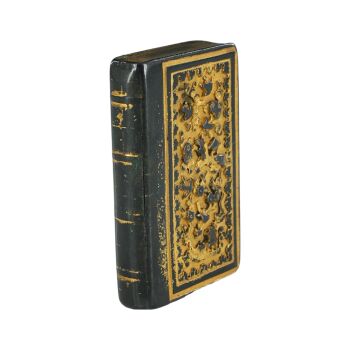 A rare Sawasa ware book-form box and cover, Edo period, early 18th century by Onbekende Kunstenaar