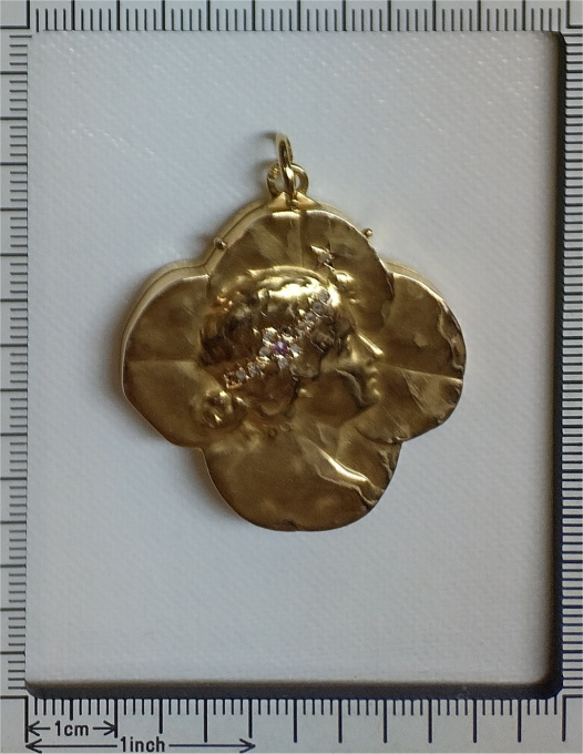 Genuine vintage Art Nouveau 18K gold locket good luck charm by Artista Sconosciuto