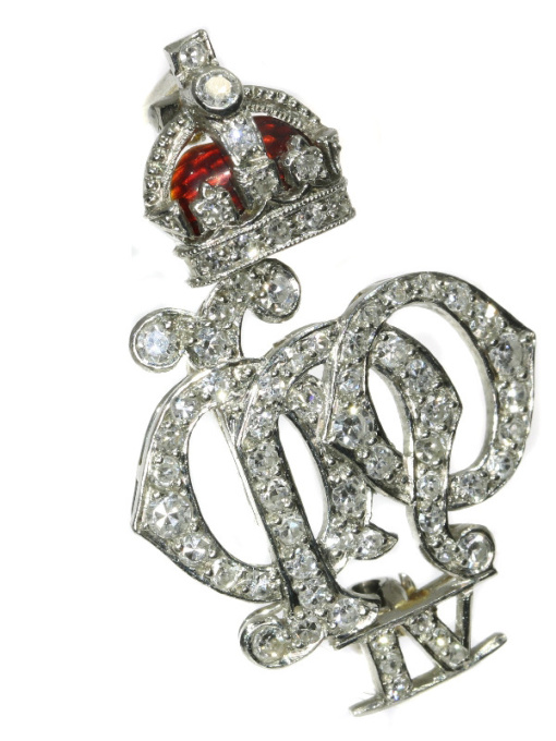 Platinum Art Deco diamond set enameled Crest of the 4th Queen's Own Hussars by Artista Sconosciuto