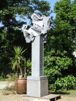 Pieta by Linda Verkaaik