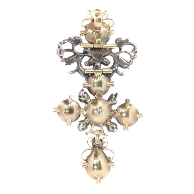 High quality Baroque diamond cross by Onbekende Kunstenaar