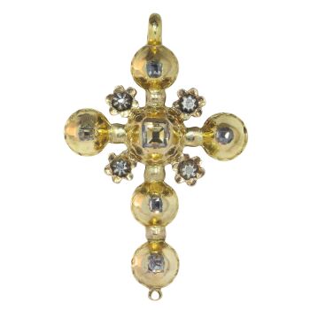 Antique Baroque gold diamond pendant with first generation brilliant cut diamonds (table cuts) by Artiste Inconnu